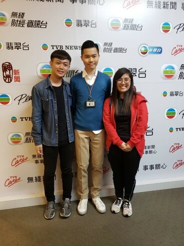 We visited the news center TVB City with sports journalist Man Yue Hin.