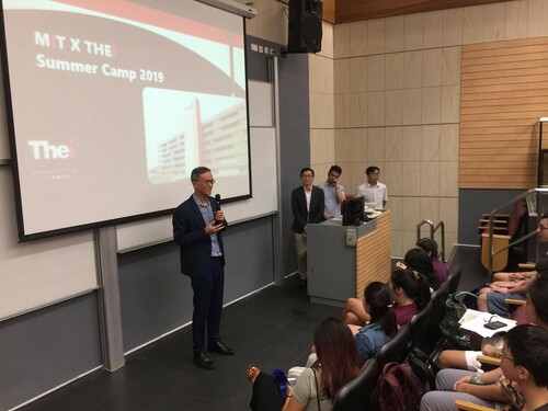 Ir Dr Lawrence Chan, the Executive Vice President of THEi, gave the welcoming remarks 