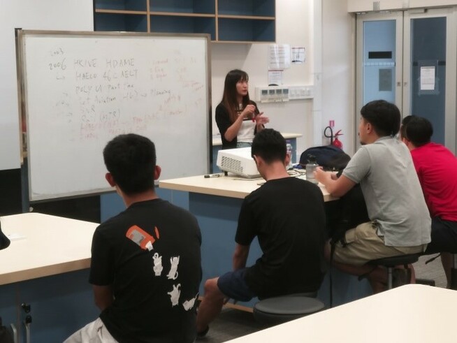 Nicola shared her aviation experiences in Hong Kong and Singapore.